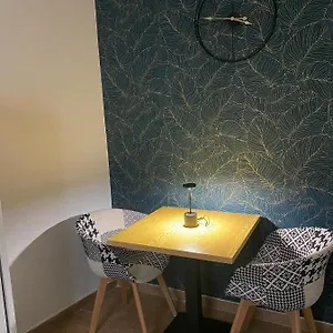 https://maqueda-suite-palermo-at-cathedral.palermohotels.org